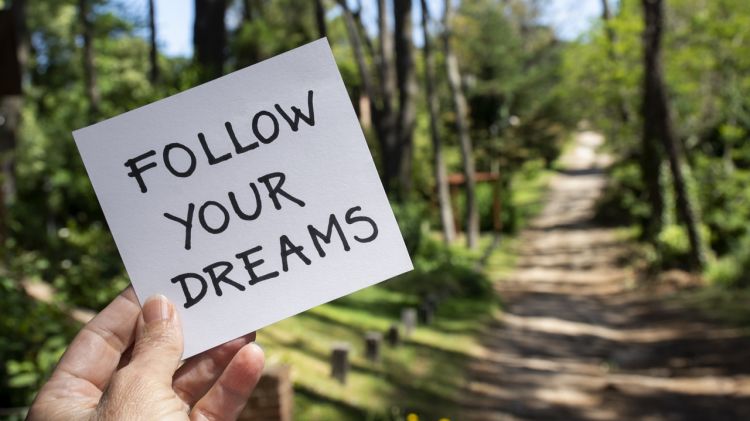 100 Kata-kata motivasi Facebook FB lucu, jenaka tapi maknanya dalam dan keren