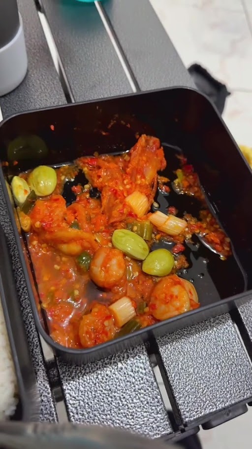 Momen manis Kenny Austin perlihatkan 'masakan bini gue' MBG ala Amanda Manopo, menunya bikin ngiler