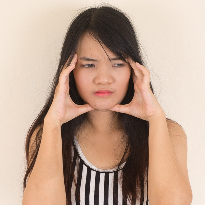 10 Skincare serum untuk kulit sensitif, wajah sehat dan bebas iritasi harga di bawah Rp 150 ribu