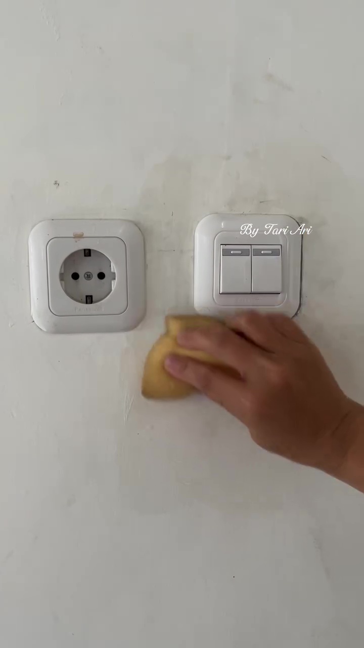 Debu bikin tembok putih jadi kusam? Cukup atasi dengan 1 bahan dapur ini biar bersih tanpa dicat ulang
