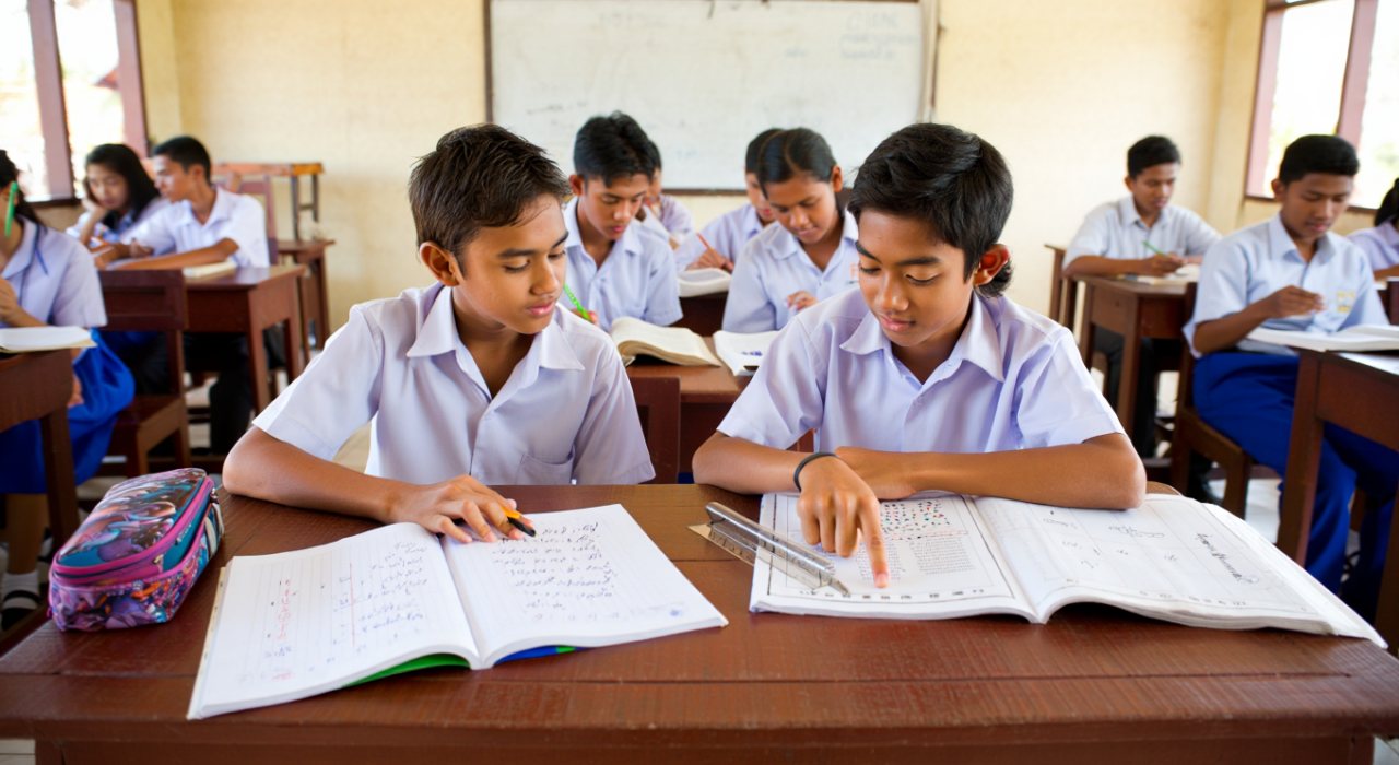 30 Contoh soal ujian matematika kelas 9, lengkap dengan jawaban dan penjelasannya yang mudah dipahami