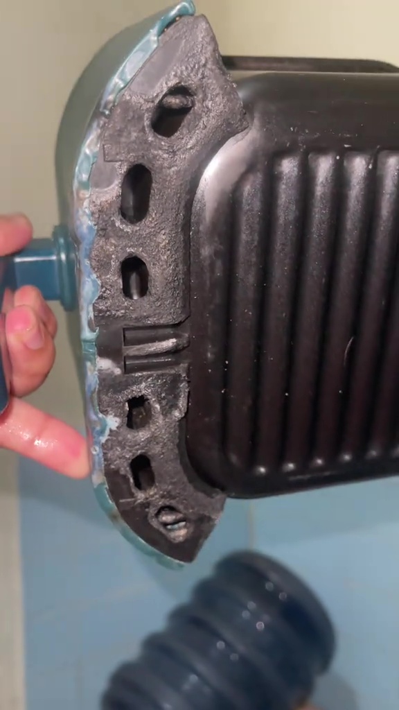 Bukan wajan atau panci, pria ini pakai air fryer untuk masak di atas kompor, ending bikin emosi jiwa