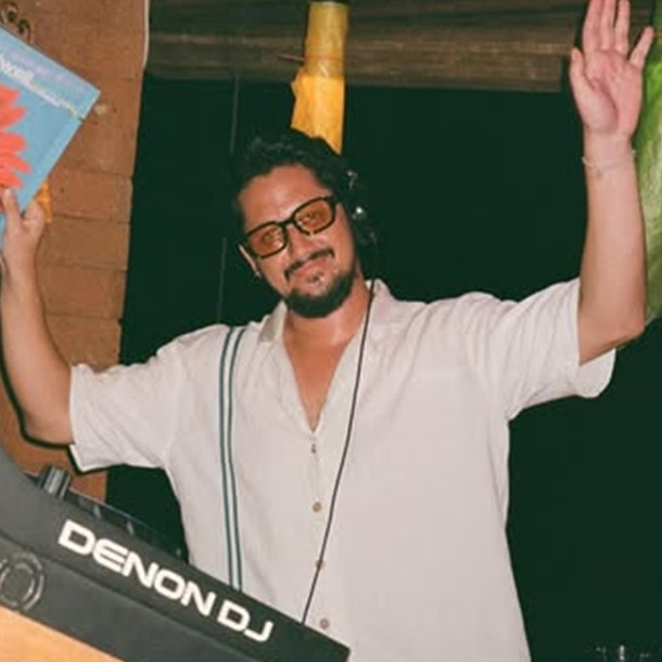 Sama-sama pernah ada di hati Raisa, ini 9 potret beda gaya Hamish Daud dan Keenan Pearce