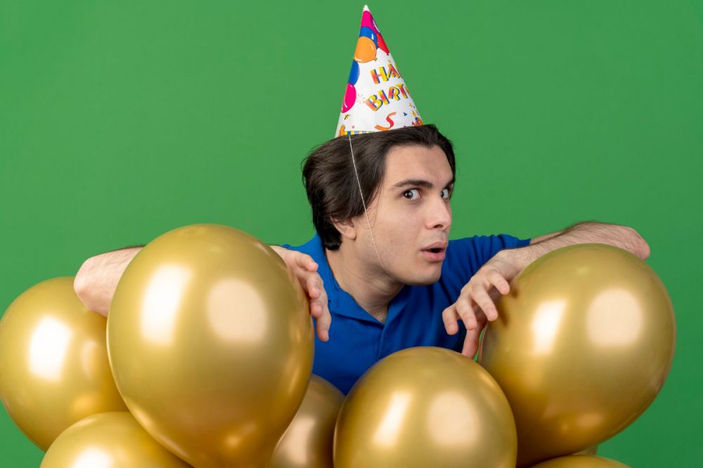 100 Kata-kata ucapan ulang tahun untuk sahabat kecil terbaik 2025, bisa bikin terharu sekaligus ketawa