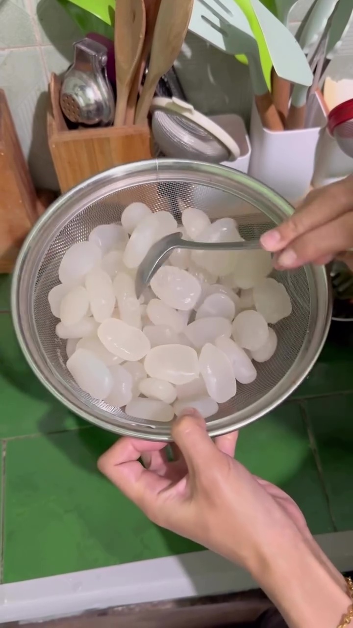 Jangan cuma direndam air beras, ini cara bikin kolang-kaling kesat dan tak bau asam agar awet disimpan