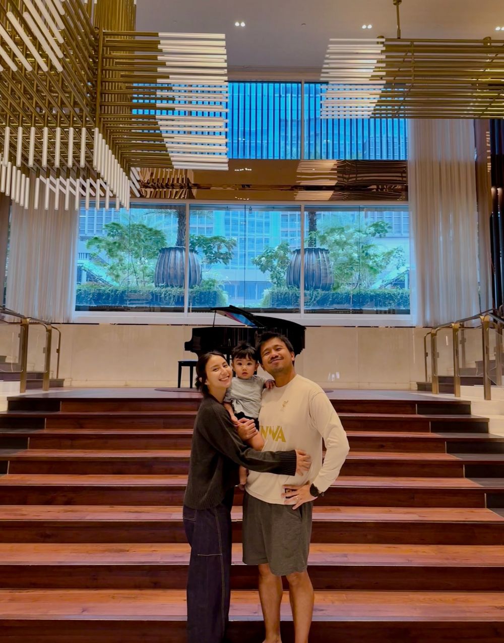 Potret terbaru 10 pemain Jin dan Jun bareng pasangan, Sahrul Gunawan baru menikah 2023 lalu