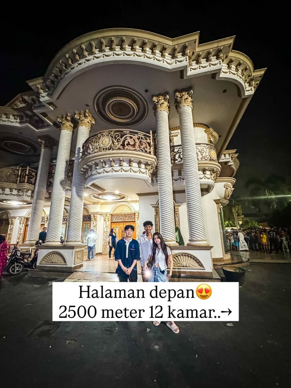 Dijual Rp100 miliar, intip 9 rumah Muzdalifah interiornya mewah serba berlapis nuans emas bak kastil
