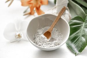11 Khasiat tepung beras untuk wajah, dari cerahkan kulit sampai bantu hilangkan jerawat