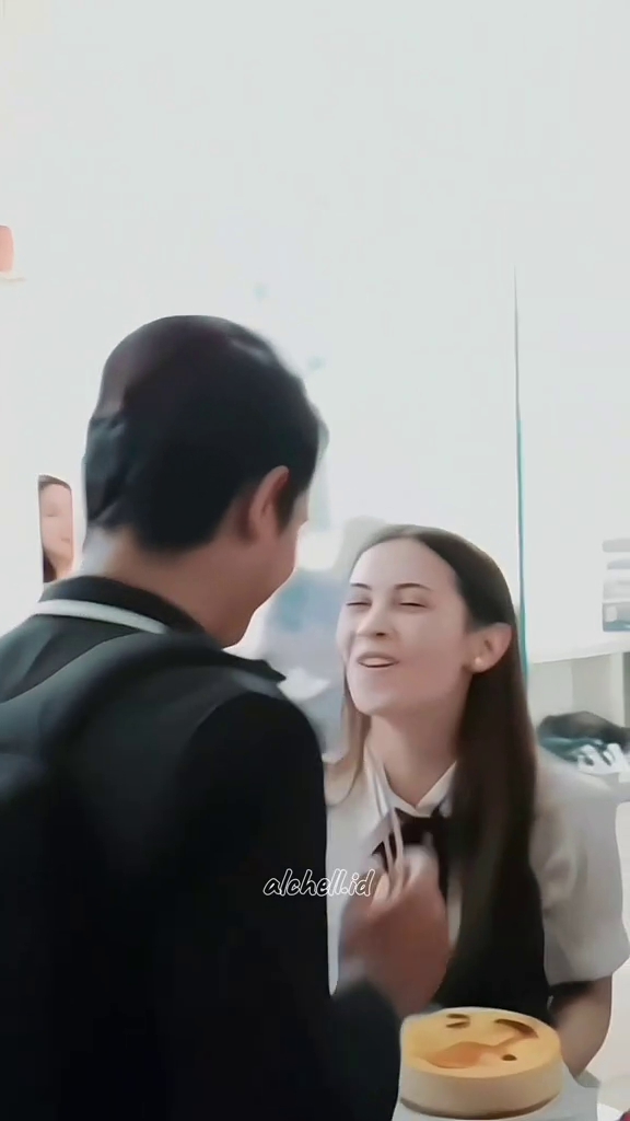 Rayakan ulang tahun ke-29, Aliando dapat kejutan istimewa dari Richelle Skornicki, intip 9 potretnya