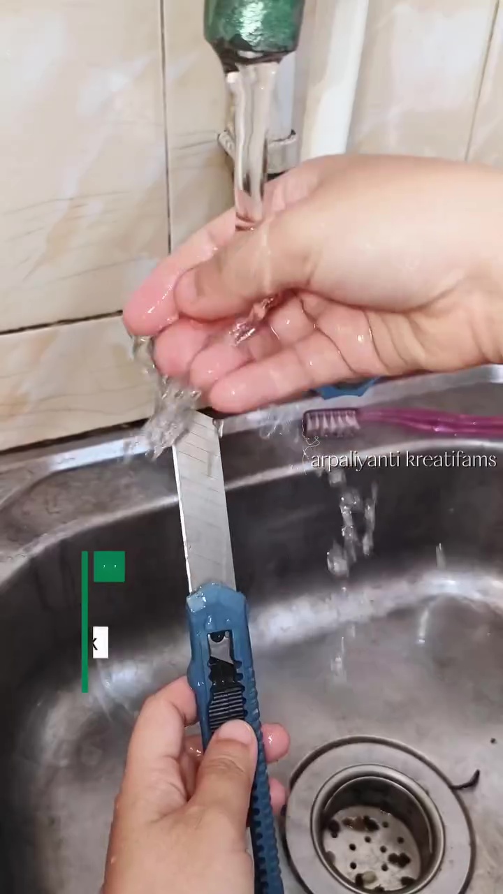 Punya cutter gampang karatan? Jangan cuma rutin dibersihkan! Atasi dengan cara ini biar selalu tajam