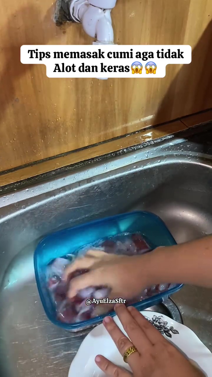 Rahasia cumi bisa empuk dan antialot saat dimasak, cukup rendam dengan 1 bahan dapur ini dalam 2 menit