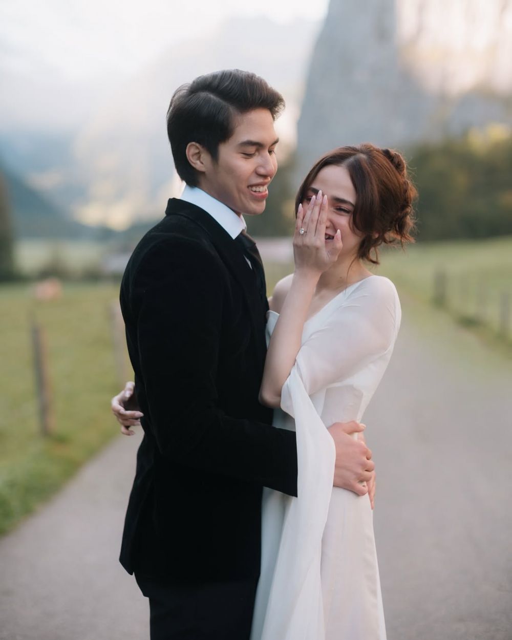 El Rumi ragu beritahukan rencana tanggal pernikahannya ke Ahmad Dhani, alasannya bikin ngakak