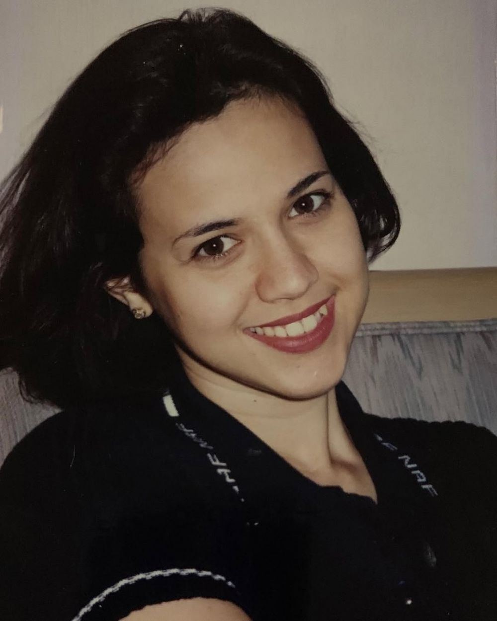 Finalis Gadis Sampul tahun 1988 ini ternyata adik ipar Sarah Azhari, intip 9 potret lawasnya