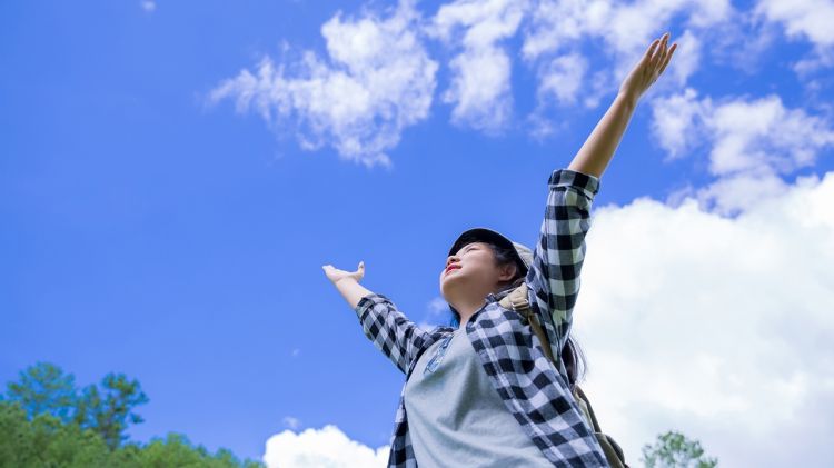 100 Kata-kata motivasi bijak menjelang siang, membawa semangat baru untuk melangkah maju