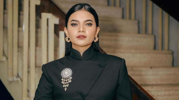 10 Potret Citra Scholastika saat makeup natural, cantiknya real tanpa banyak polesan