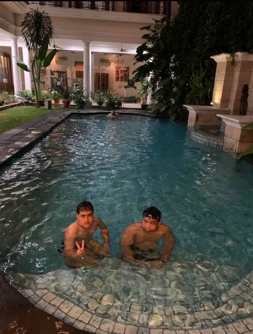 9 Potret rumah Ida Yulidina dan Menkeu Purbaya, mewah dua lantai, punya spot gym pribadi