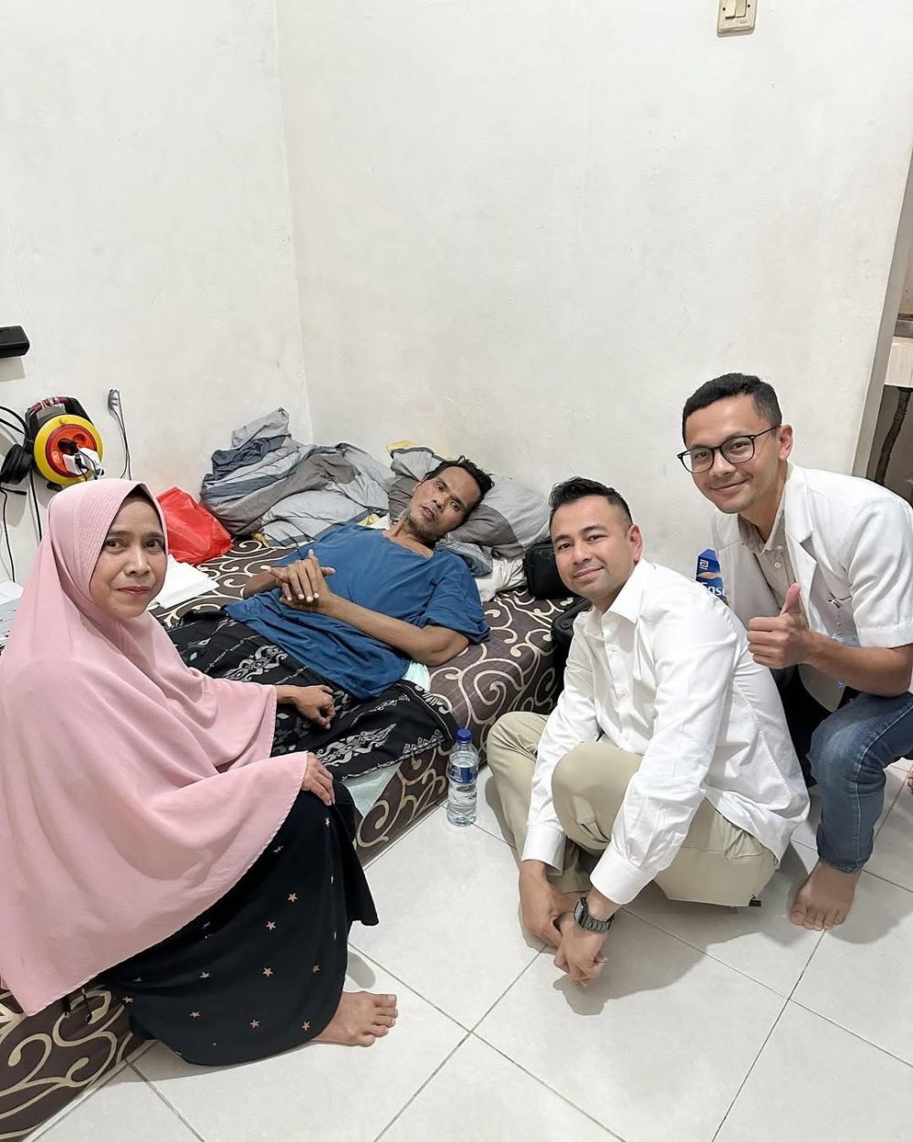 Raffi Ahmad tanggung biaya pengobatan dan rumah sakit, ini 9 potret Fahmi BO dirawat kamar VIP