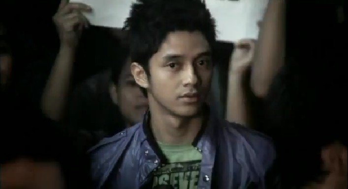 Dikenal aktor top, Adly Fairuz ternyata pernah jadi vokalis grup band, ini 9 potret lawasnya