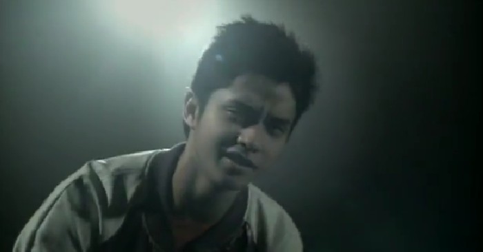 Dikenal aktor top, Adly Fairuz ternyata pernah jadi vokalis grup band, ini 9 potret lawasnya