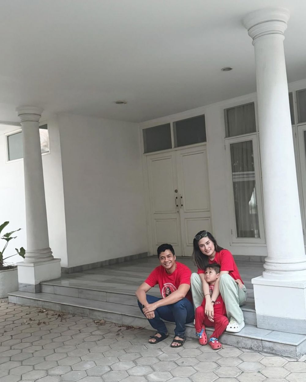 9 Potret rumah Adly Fairuz dan Angbeen Rish, hunian baru belum setahun ditempati kini putuskan pisah