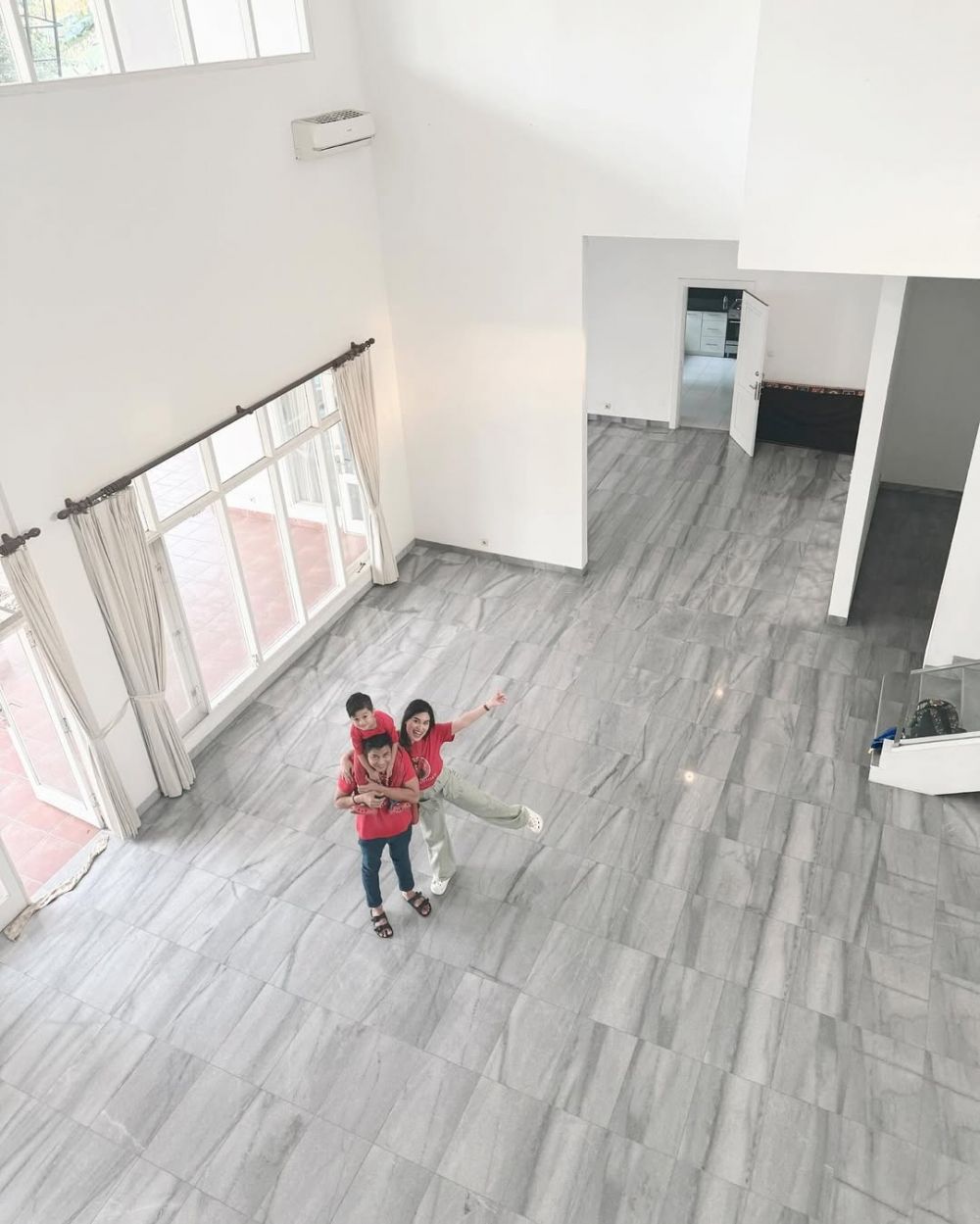 9 Potret rumah Adly Fairuz dan Angbeen Rish, hunian baru belum setahun ditempati kini putuskan pisah