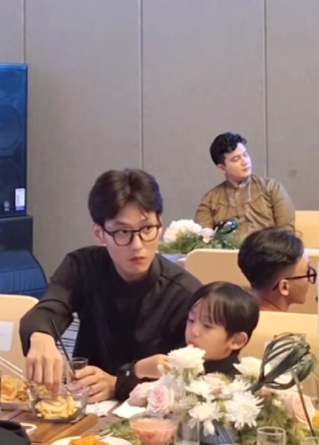 9 Potret Na Daehoon ikut kajian bareng tiga anak, sempat 'walkout' ketika disindir soal perceraiannya