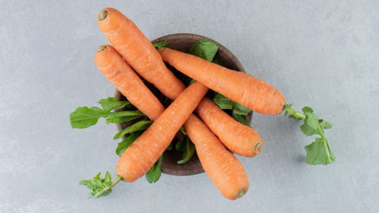 Ingin stok wortel tetap renyah dan tak layu tanpa freezer? Coba pakai trik ini biar awet 1 bulan