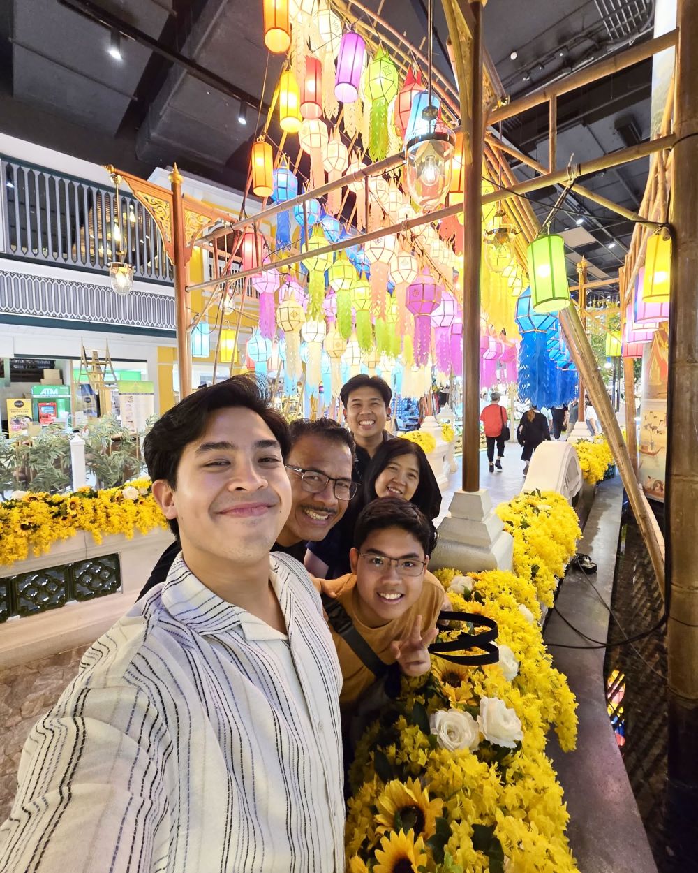 Kerap habiskan waktu bersama, 9 potret kebersamaan Jerome Polin dan ayahnya yang kini tinggal kenangan