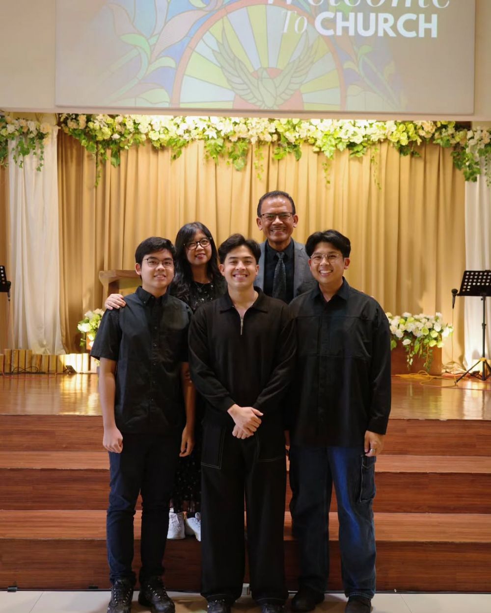 Kerap habiskan waktu bersama, 9 potret kebersamaan Jerome Polin dan ayahnya yang kini tinggal kenangan