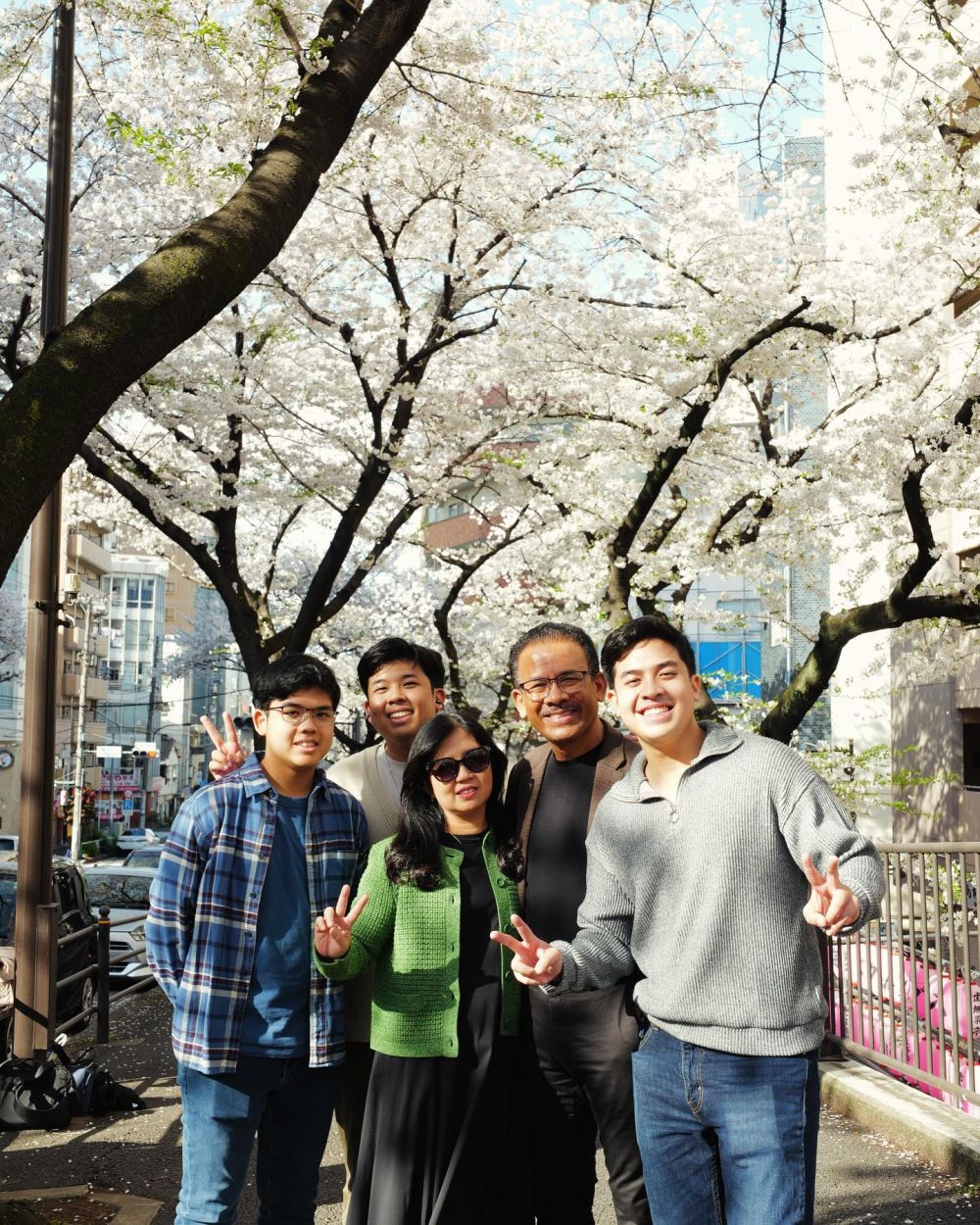 Kerap habiskan waktu bersama, 9 potret kebersamaan Jerome Polin dan ayahnya yang kini tinggal kenangan