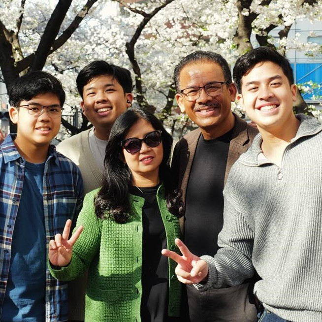 Kerap habiskan waktu bersama, 9 potret kebersamaan Jerome Polin dan ayahnya yang kini tinggal kenangan