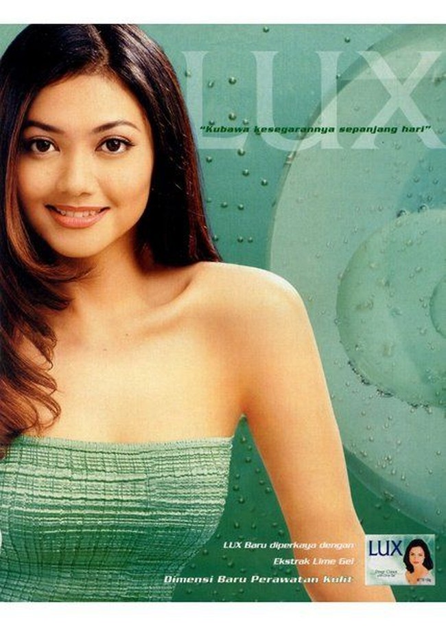 Potret lawas 9 seleb jadi model sabun Lux 90-an, pesona Ida Yulidina istri Menkeu Purbaya manglingi