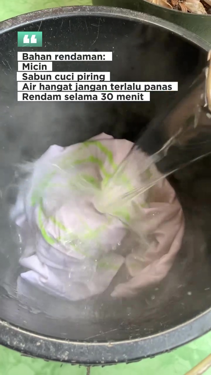 Wajib dicoba! Baju putih kusam bisa cerah lagi cuma pakai micin, begini cara pakainya biar efektif