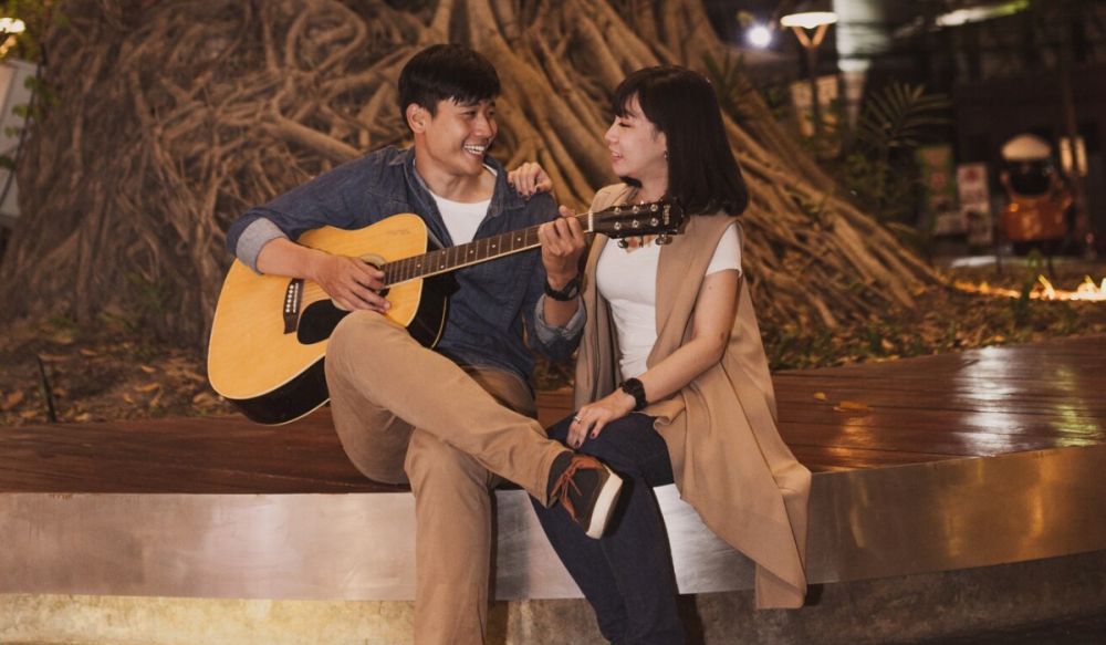 100 Kata-kata cinta lucu bikin baper sahabat terbaik 2025, bikin senyum tanpa sadar