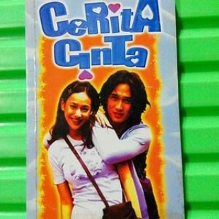 Dulu eksis jadi artis kini mulai dari 0 di Kanada, ini 9 potret lawas Cindy Fatikasari dan suami