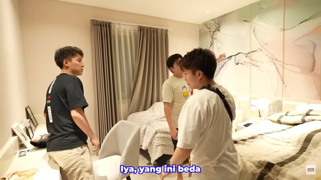 13 Potret rumah kado Jerome Polin buat mendiang ayah sebelum meninggal, mewah di kawasan elit Surabaya