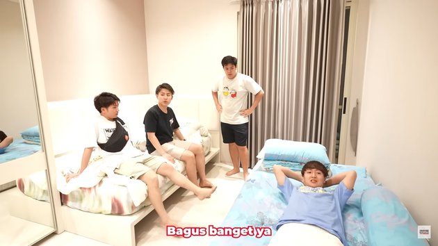 13 Potret rumah kado Jerome Polin buat mendiang ayah sebelum meninggal, mewah di kawasan elit Surabaya