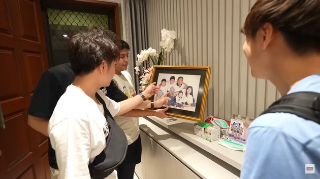 13 Potret rumah kado Jerome Polin buat mendiang ayah sebelum meninggal, mewah di kawasan elit Surabaya