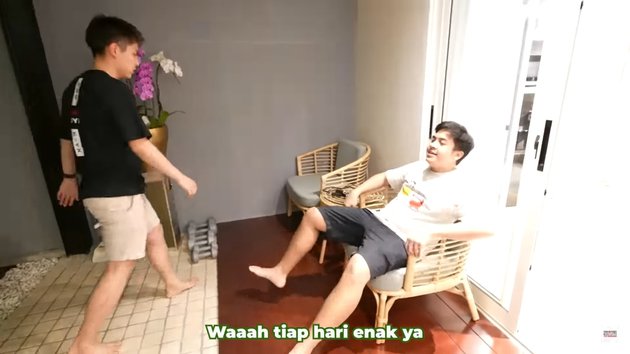 13 Potret rumah kado Jerome Polin buat mendiang ayah sebelum meninggal, mewah di kawasan elit Surabaya