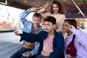 Apa itu six seven? Bahasa gaul di kalangan gen Z yang sedang viral, ini makna dan asal-usulnya