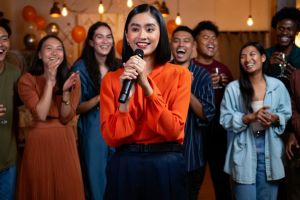 15 Contoh teks MC non formal lucu dan santai, bikin acara tambah gokil