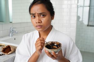 Bukan skincare mahal, ternyata bahan minuman ini bisa atasi wajah kering dan kusam
