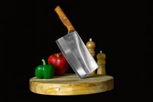 5 Merk pisau daging terbaik harga di bawah Rp200 ribu, anti karat, awet, ringan, dan nyaman digenggam