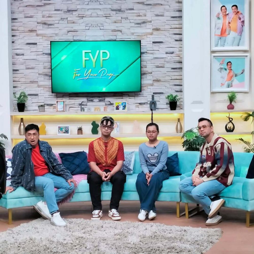 Nasib Misca Mancung bantu ibu berjualan &copy; 2025 brilio.net