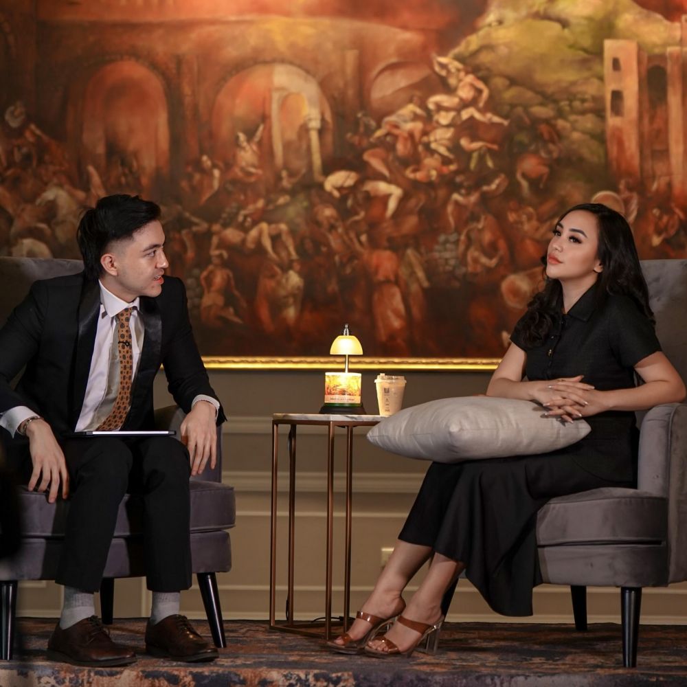 Sudah jadi mantan tetap akur, 7 potret Salmafina Sunan bareng anak pendeta, didoakan balikan