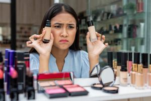 Sulit cari shade yang pas? Ini rekomendasi foundation yang nyatu sama warna kulit asli