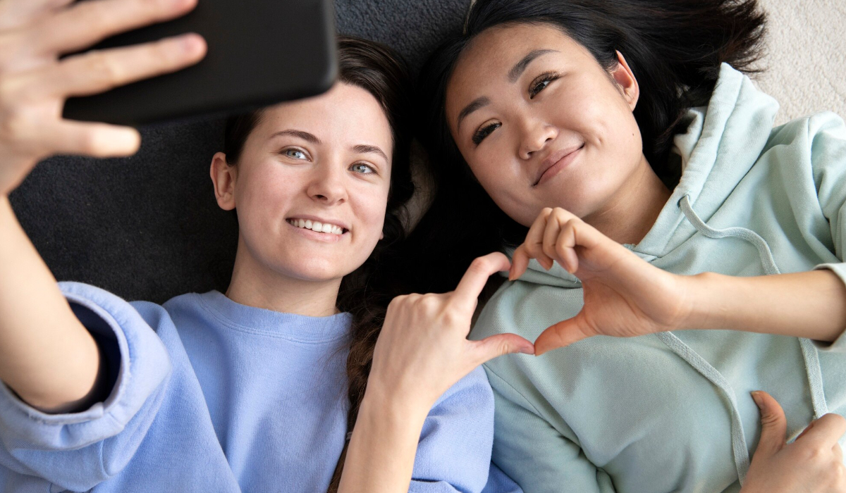 Mengenal perbedaan self-love dan self-obsessed, tren yang hits di kalangan Gen Z