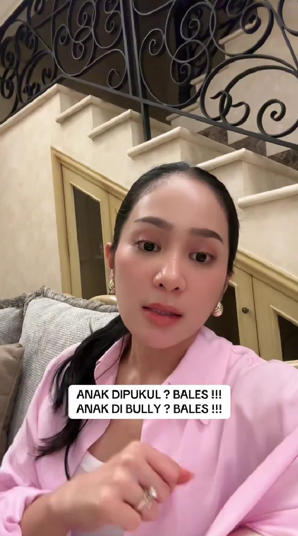 Bunga Zainal ajarkan anak ketika dirundung perlu dibalas, gaya parentingnya bikin emak-emak setuju