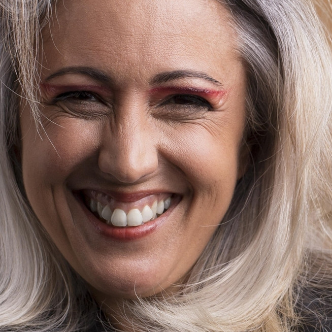 Wajib coba! Atasi rambut cepat beruban pakai 1 produk olahan susu, tak perlu semir ke salon