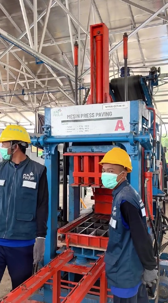 9 Potret Raffi Ahmad ajak Irfan Hakim kunjungan kerja ke Nusakambangan, tunjukkan sisi lain dari lapas